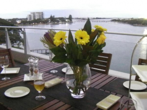 Гостиница The Point Mandurah Apartment  Мандъюра